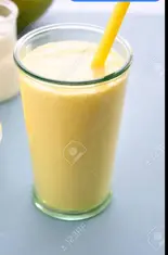マンゴーラッシーmango lassi（インド料理ニュー・エベレスト）