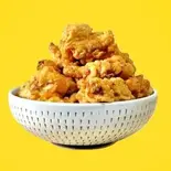 唐揚げ弁当と健康マテ茶（鶏の本気）
