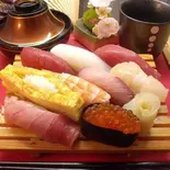 特上寿司(笹互 綾瀬店)