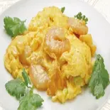 エビと玉子の炒め 虾仁炒蛋（台湾料理 金彩）