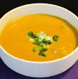 ①チキンカレー（サガラマタ チュラ）