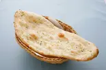 ガーリックナン(GARLIC NAN)(カレーナロンキッチン)