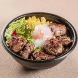サイコロ温玉丼(ハングリーマリオ反町店(ラカサボニータ))