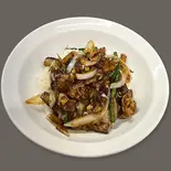 豚肉となすのXO醤丼 Pork and Eggplant XO Sauce Rice Bowl(中国料理 みんらく)