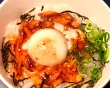 サーモンユッケ丼(居心伝天保山店)