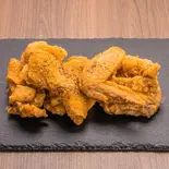 クリスピーフライドチキン(骨付き/半羽1/2)（韓国料理 明洞チキン  上野店 Korean Food Fried Chicken）