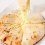 チーズナン/Cheese Nan(Indian&asian restaurant JHARANA)