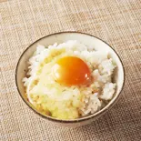 究極のTKG(卵かけご飯)（大阪名物！肉吸い「千日屋」 三宮南店）