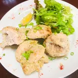 チキンガーリックティッカー(2P) Chicken Garlic Tikka（インドダイニングアリア）