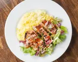 チキンオーバーライス Chicken Over Rice メキシカンサルサ味（スペアリブハウス Howdy 武蔵新城）