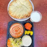 弁当チーズナンセット/ BENTO CHEESE NAN SET（エベレストキッチン 与野）