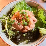 トロタク丼（煮込み屋専門店ニエラ）