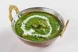 『女性に大人気』ほうれん草チキンカレー Horensho Chicken Curry（『新規オープン！！』足立区大人気インドカレー店）
