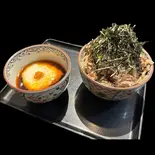 とろろビーフ肉そば:Grated Yam and Beef Soba(なぜ蕎麦にラー油を入れるのか。渋谷店)