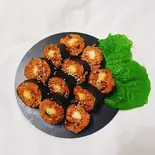チーズキンパ / Cheese kimbap/치즈김밥（韓国料理＆生サムギョプサル ビビサム 池袋東口店）