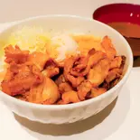 【弁当】脂落とした、しょうが焼き弁当 小鉢 サラダ付き(RESTAURANT MAMA.)
