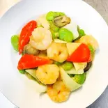 そら豆とエビの炒め（華聖樓）