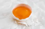 生卵 raw egg（東京ねばとろ.都立大学駅前店 とろろ昆布汁とねばとろ丼 tokyo neba-toro bowl）