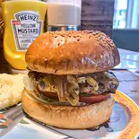 7DAYWEEKENDバーガー / CHEESEBURGER（7DAYWEEKEND）