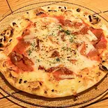 生ハムピッツァ（Allora.Dining.Bar）