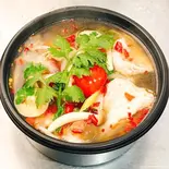 トムヤムムーナムサイ(豚肉)ต้มยำหมูชิ้นน้ำใส(PINTO)