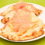 明太子チーズナンMentaikoCheeseNan（インドネパールレストラン＆バーSAGUN）