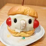 オカメバーガー(白)（とりみカフェ ぽこの森）