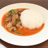 25.豚肉のレッドカレー Red chicken curry（タイ国料理ベンジャロン）