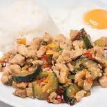 チキンガパオ（パステリカ カフェ）