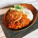 【野菜たっぷり】ハンバーグとキーマカレー（あーちゃんのキーマカレー）