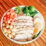 パワーチキンサラダボウル(tripcafeokinawa那覇国際通り店)
