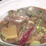牛肉のピリ辛醤油煮込み（中国飯店 福龍門）