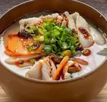 ピリ辛ラー油豚汁(豚汁と米 Pork soup and rice 錦糸町店(実店舗:スプルナ))