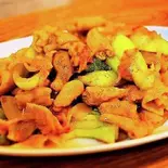 モツの炒め（中国飯店 福龍門）