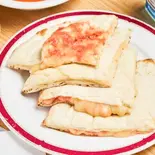 明太チーズナン Pollack Roe ＆ Cheese Naan（インドアジアン料理＆バー SUNRISE）