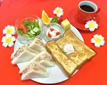 ハムサンド＆練乳トースト（Y's Cafe）