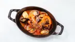 魚介の香草トマトソース煮込み（Cosi Cosi）