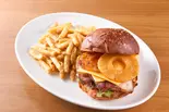 自家製スモークオールプライムチーズバーガー（THE BURGER SHOP 393）