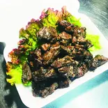 黒豚炭火焼（宮崎手羽先番長 歌舞伎町店）