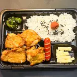 からあげ(ムネ)弁当（お弁当のマルクラ）