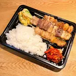 手作り特製焼き鳥弁当 Special Yakitori Bento(肉料理すが本)