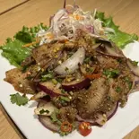 豚の首のグリル滝น้ำตกคอหมูย่าง（パッタイ）