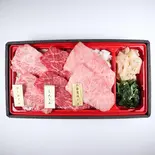 三種盛り弁当（ふらの和牛 よしうし）