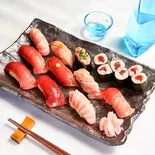 極み鮪づくし握り（鮨 比良乃）
