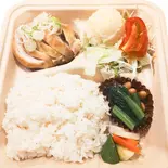 つくば鶏の蒸し鶏定食（定食あさひ）