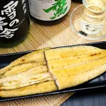 極上うなぎ1尾盛り(白焼)(築地ダイニング 金のうなぎ 上野毛店)