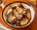 炙りチャーシュー丼 Seared Pork Fillet Rice Bowl（はまじん）