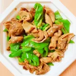 ホルモンの辛炒め（中華料理 劉記）