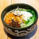 チーズ四川担々麺(くろ)（四川坦々麺 赤くろ）