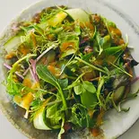 5種類の野菜を使った自家製ドレッシングのミニサラダ(RAW SOUP 学芸大学)